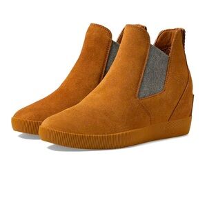 Sorel Out N About Slip-On Wedge II Boot Women's Size 8 Tan Suede Natural Rubber